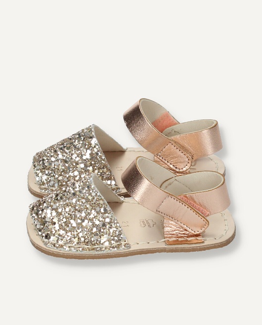 Kids' Barefoot Sandals: Natural and Comfortable for Them | RIA Menorca